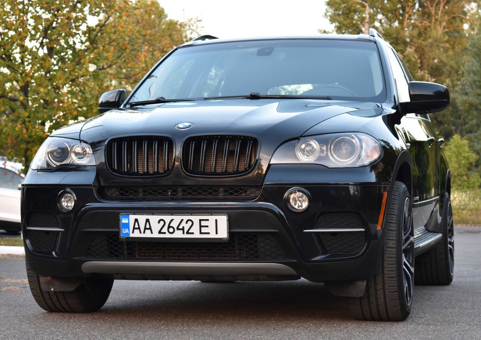 БМВ Х5  2011г.в  Целая, хозяйское авто.