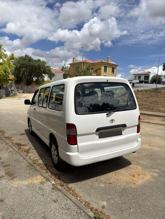Toyota HiAce 2.5 D-4D  9Lugares  — 2007 — 92.000 km