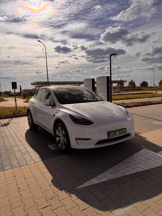 Tesla / Auto do ślubu – biała perła i luksus w nowoczesnym wydaniu!