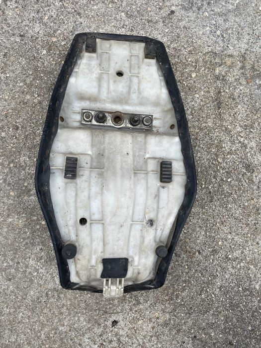 material diverso suzuki GS500