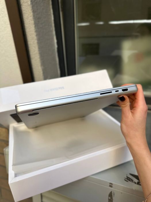 Open box macbook pro 16 M4 pro 24/512Gb. (Silver)