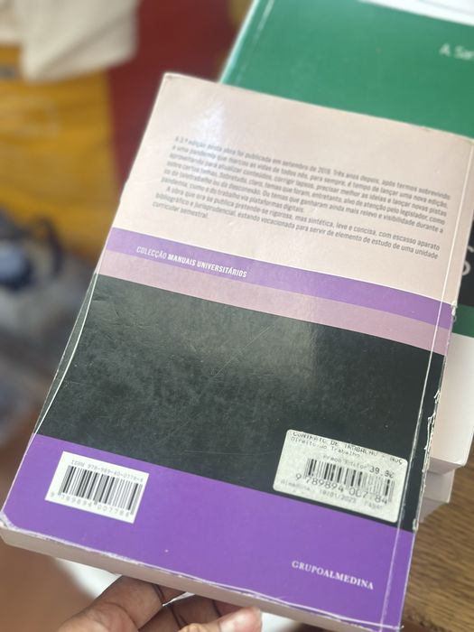 Livro contrato de Trabalho - 3a edição