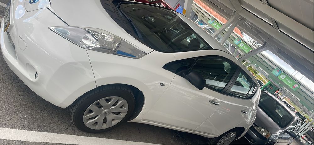 Nissan Leaf 2017 | Elétrico Económico