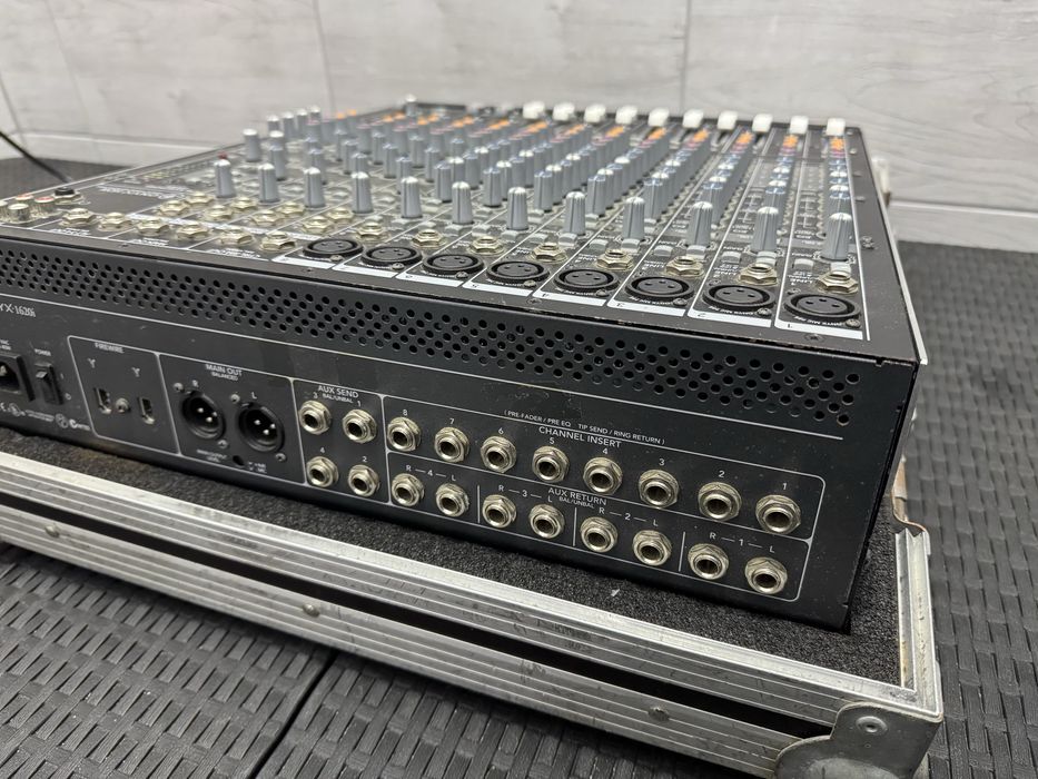 Mixer Mackie 1620i firewire okazja delikatny defekt opcjonalnie case