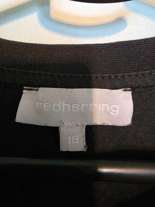Czarny crop top redherring