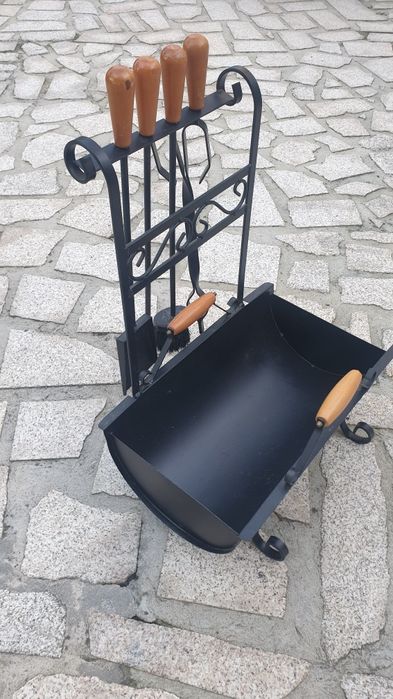 Utensílios de lareira em ferro