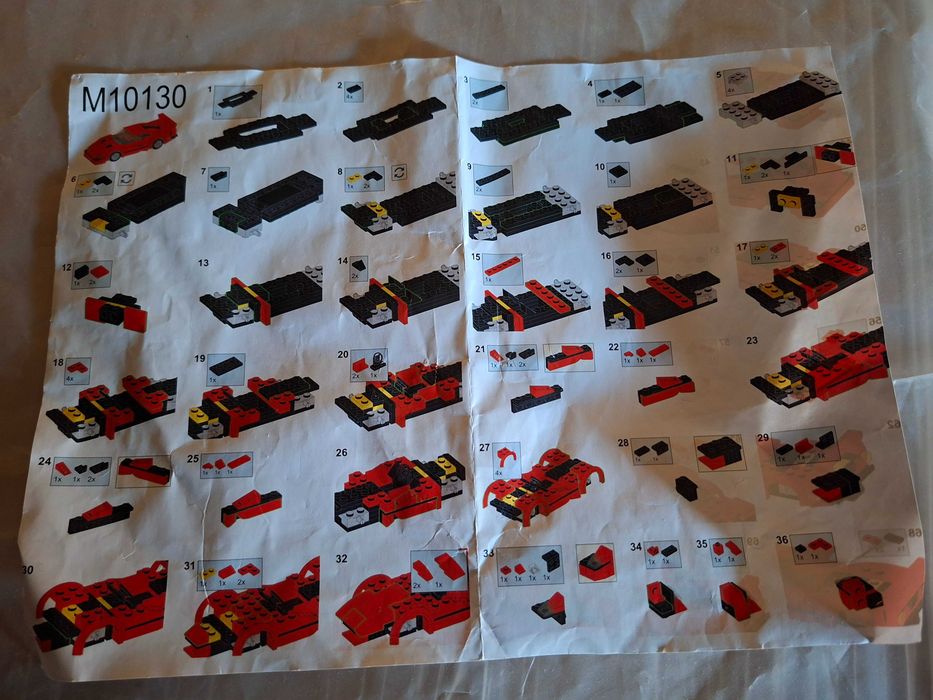 Carro com 197 peças