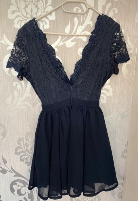 Sukienka granatowa mini koronka dekolt XS