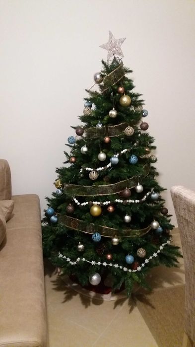 Árvore de Natal 185cm + enfeites com caixa