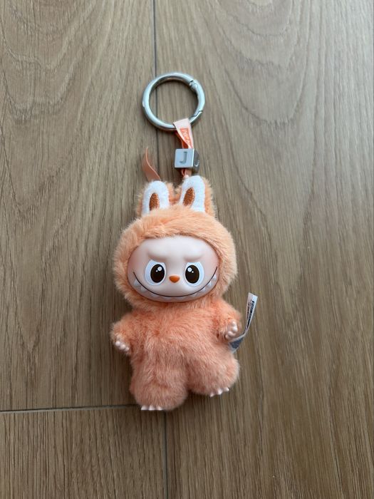 Labubu Pin For Love Laranja J Original