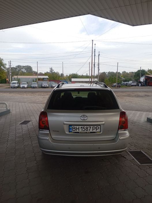 Продам таета авенсис