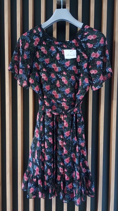 Sukienka Collection IRL rozmiar 36 nową z metką