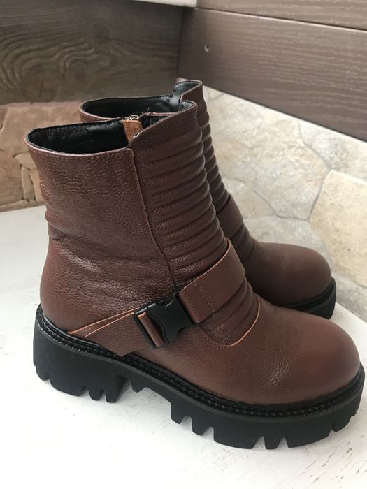 Нові зимові,натуральна шкіра 36;37;38,є інші моделі по оному розм