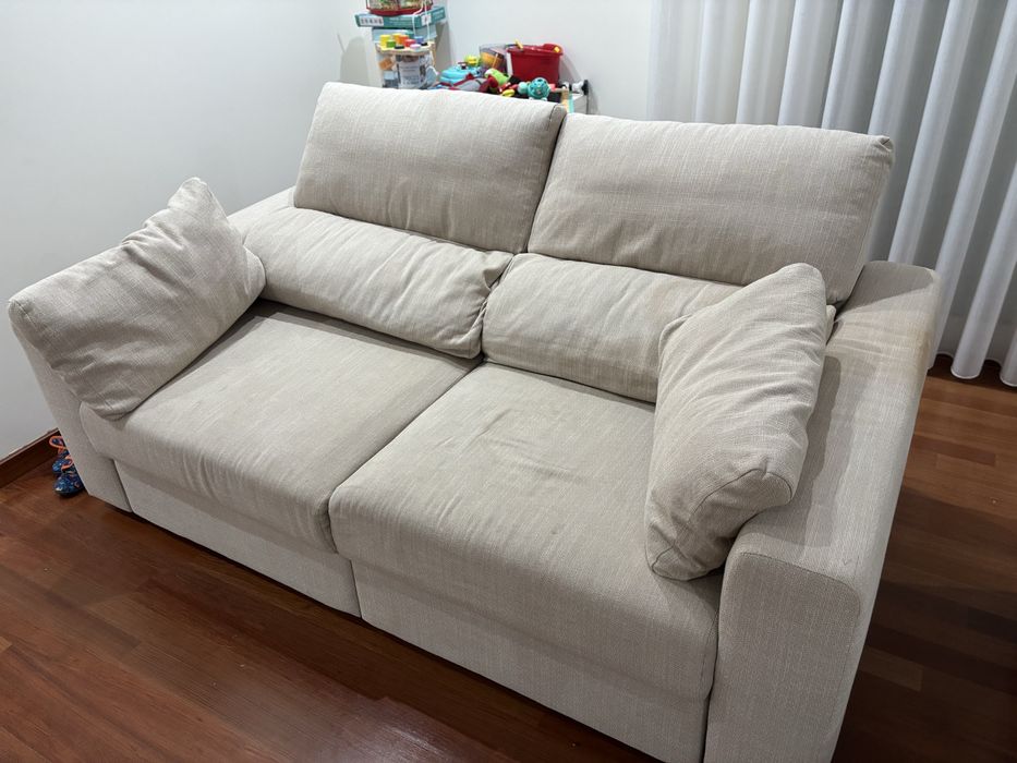 Sofa ikea com 3 anos de uso