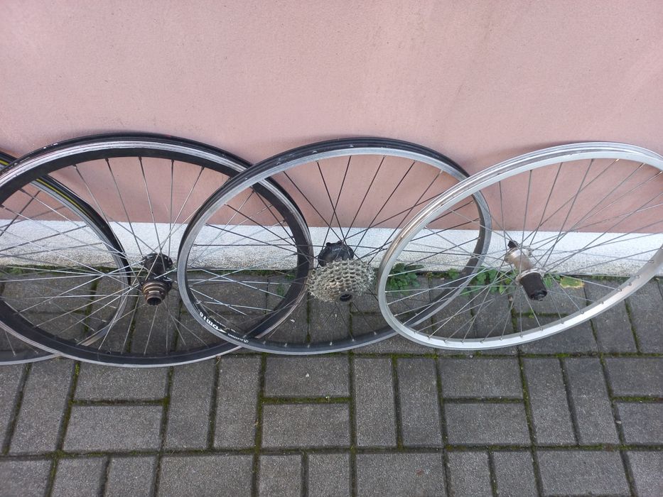 Велосипедні колеса на 26"