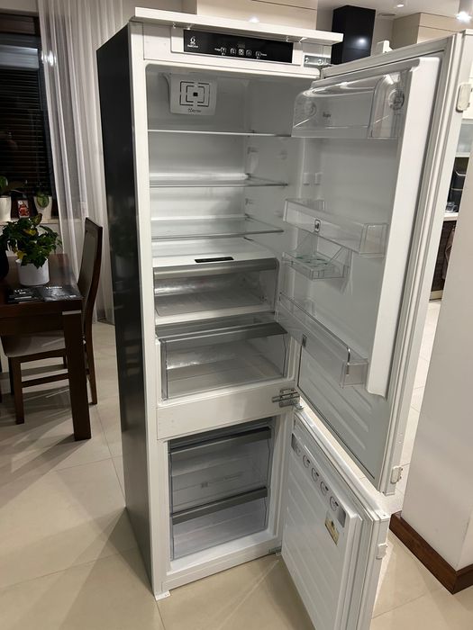 Lodówka Whirlpool do zabudowy