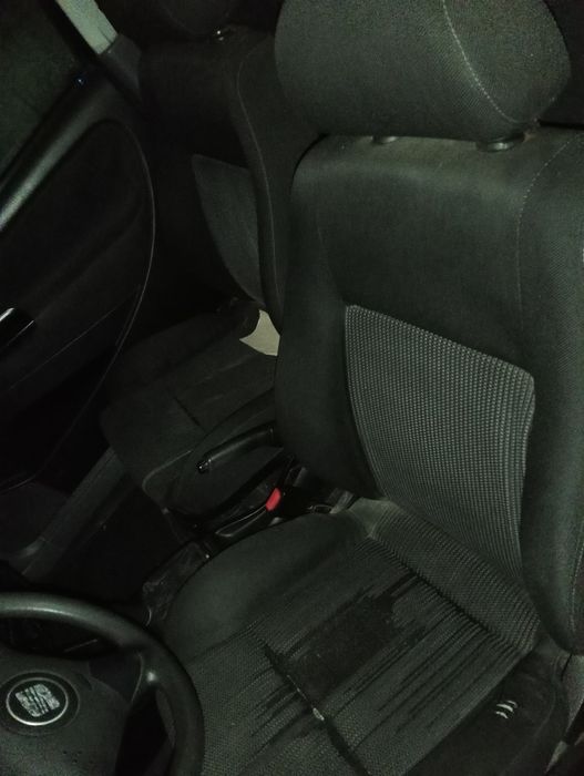 Bancos SEAT Ibiza 6k2 em bom estado