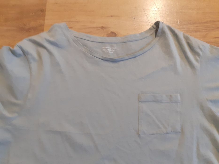 Sprzedam t-shirt damski.