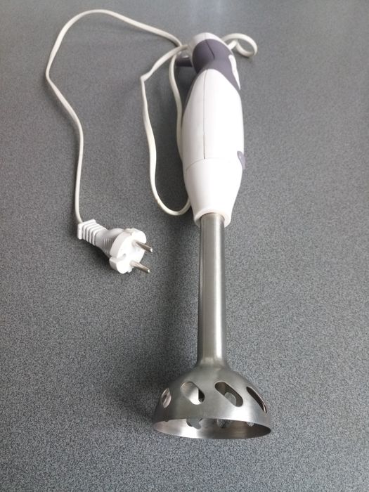 Блендер, двухскоростной, исправен.