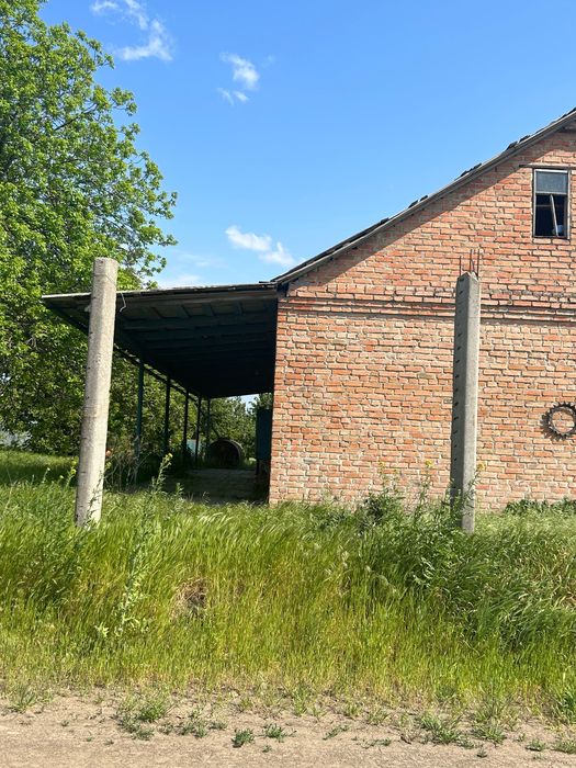 Дом на две половини