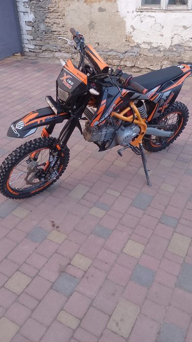 Продається Піт байк Geon Xride 190 в хорошому стані..