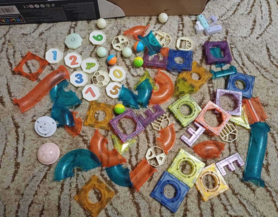 Магнітний конструктор PL-921-255 75 дет.,в ідеал.стані-клас.подарунок