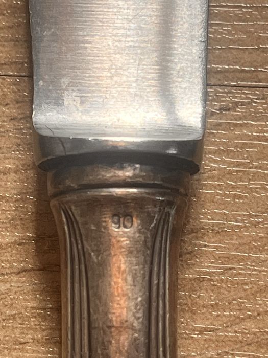 Zestaw 5 noży obiadowych Vintage – Sygnowane "90" Rostfrei – Klasyka