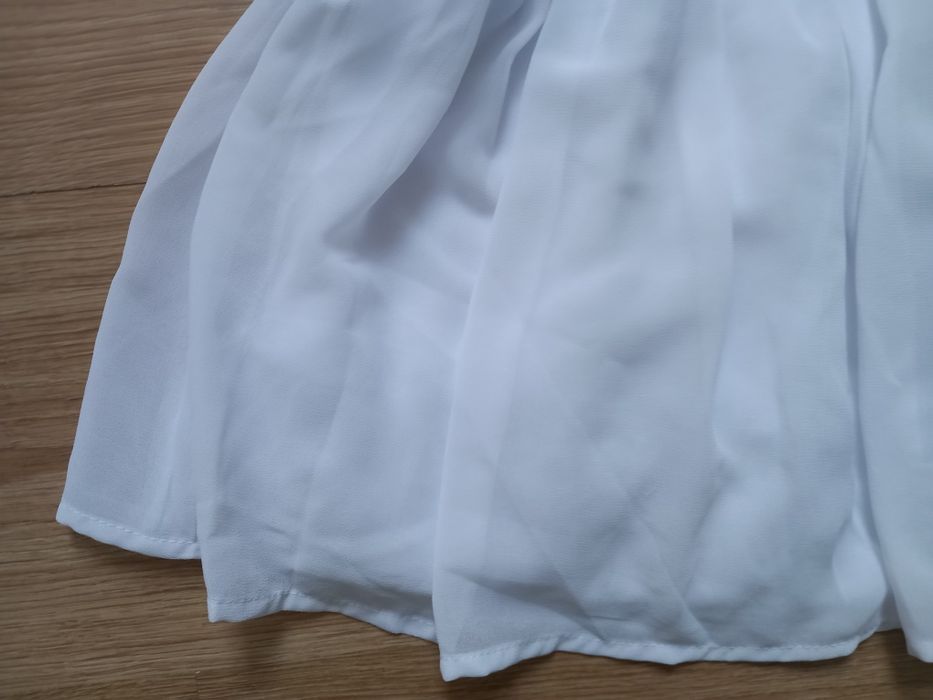 Nowa biała sukienka w różyczki 86 z metką na chrzest roczek