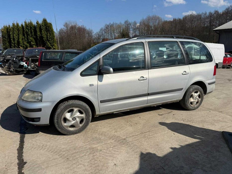 drzwi lewy przód volkswagen Sharan 1 lift kod lakieru LB7Z