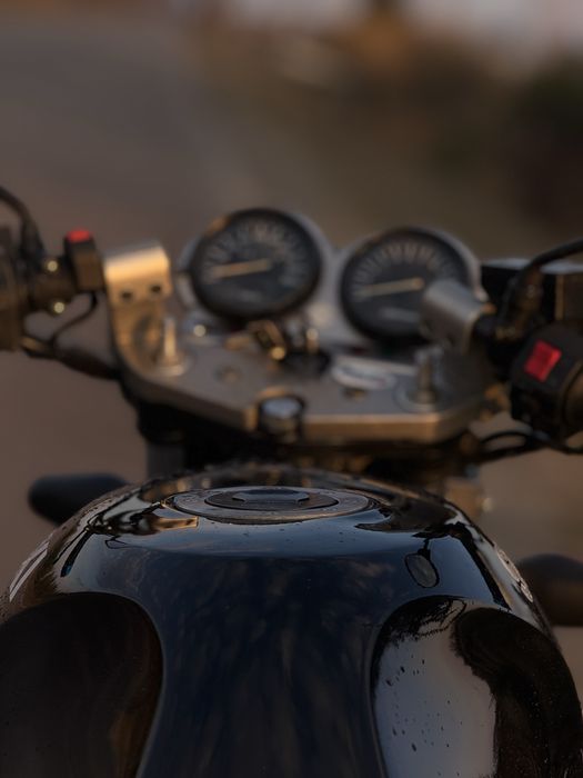 Продам гарниний та нанійний мотоцикил