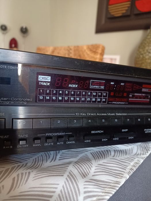 Leitor de CD Yamaha cdx-810