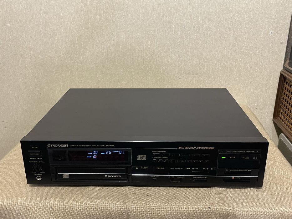 Музыкальный CD-проигрыватель 80-х PIONEER PD-M6