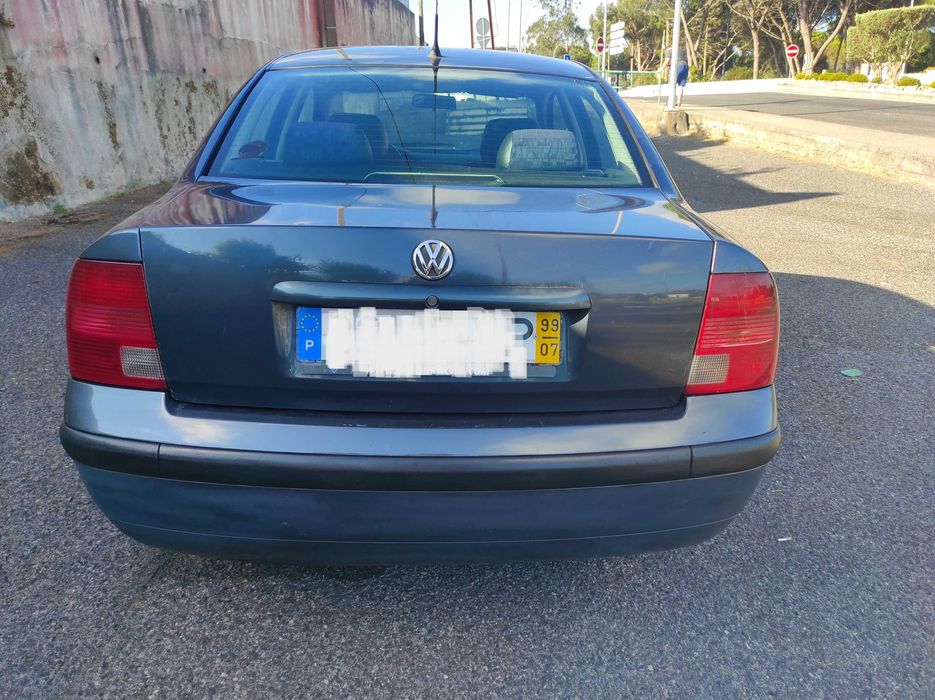 VW Passat 1.9 TDI 110 CV