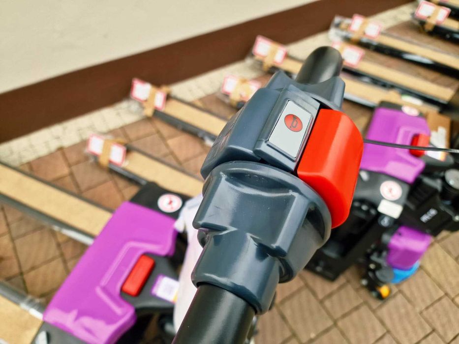 NOWY AntOn by Jungheinrich elektryczny wózek paletowy PTL 1.5 Paleciak