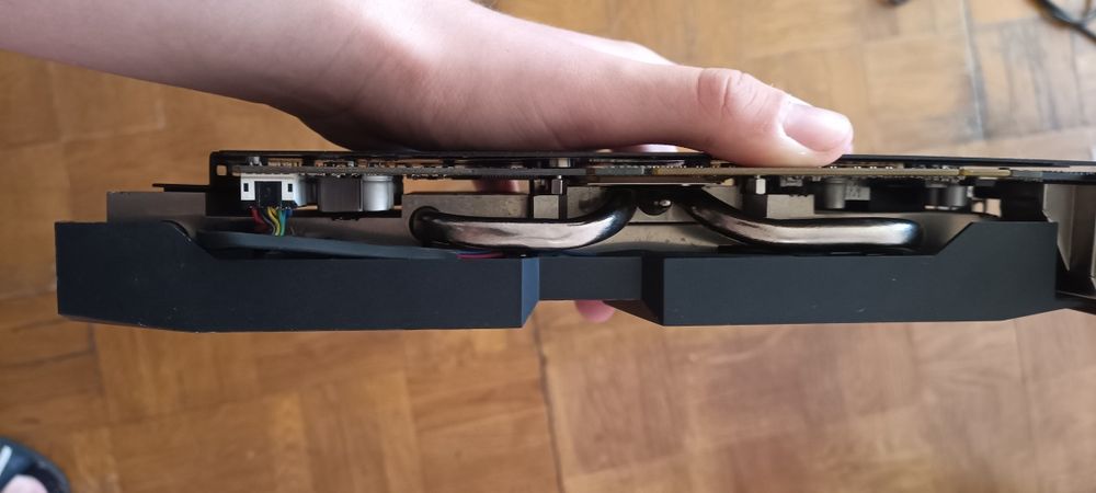 Продам видеокарту в неизвестном состоянии