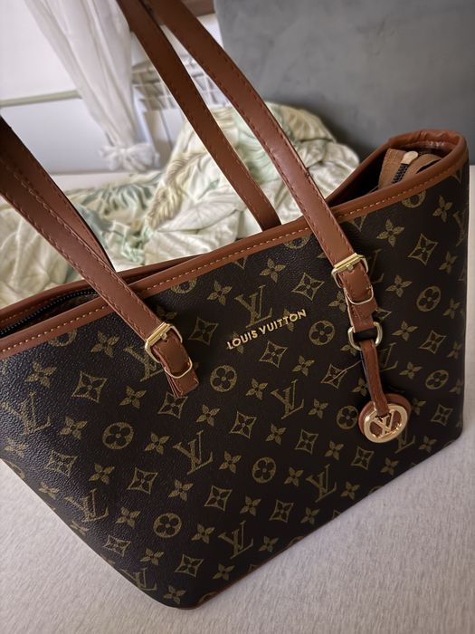 Torebka  Louis Vuitton