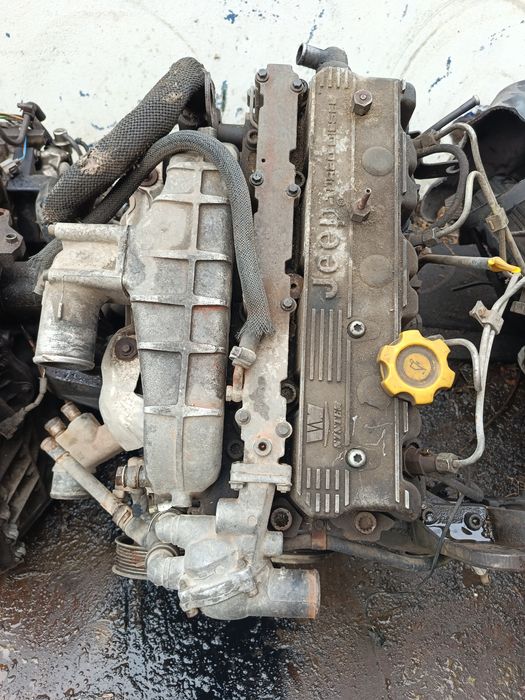 Двигун  2.5 TD 425 OHV ENC   на Jeep Cherokee XJ Jeep Grand Cherokee ZJ  
• Jeep Grand Cherokee (ZJ)
• Chrysler Voyager / Dodge Caravan
• Dodge Dakota