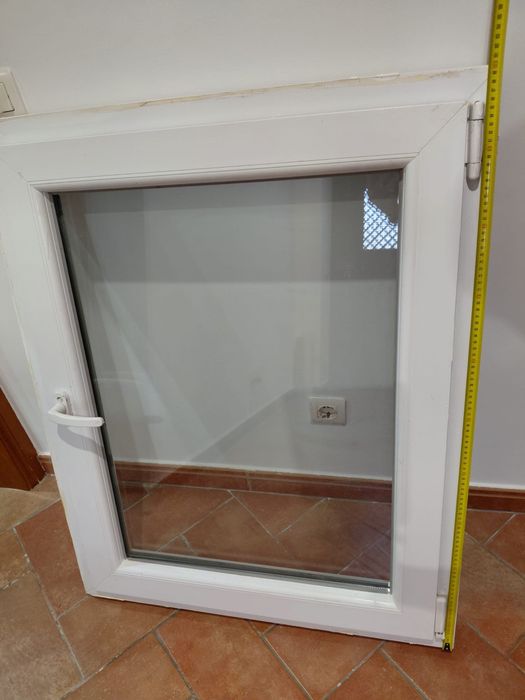 Janela em pvc branco como nova