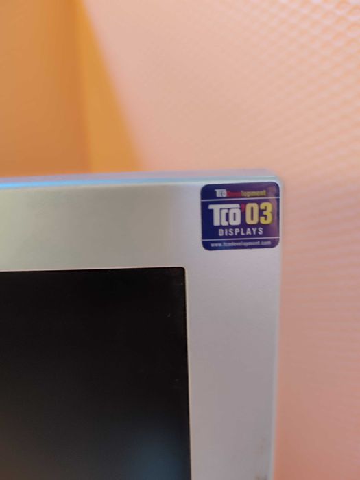 Монітор 19”  BNQ