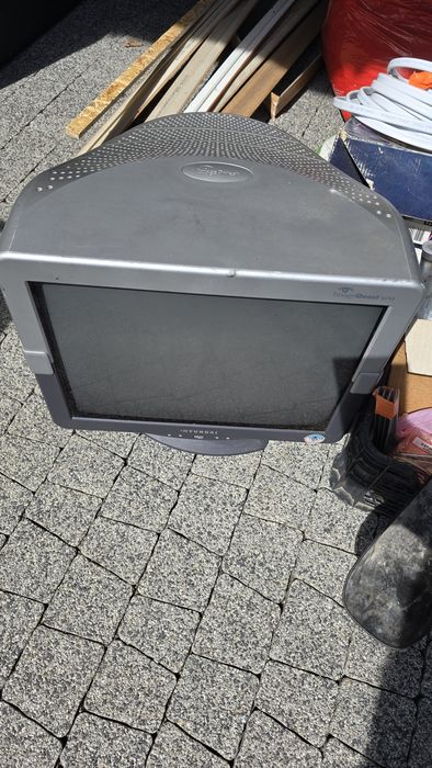 2 Komputery, 2monitory Oddam za darmo