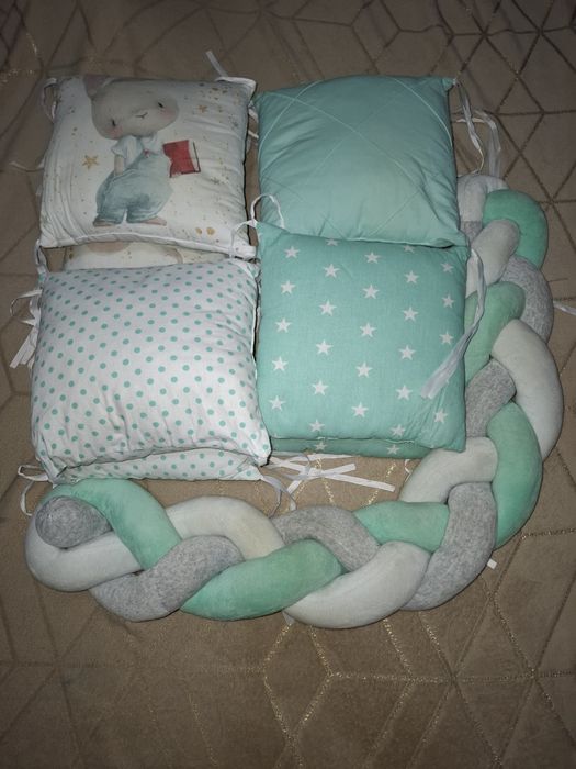 Бортики у ліжечко