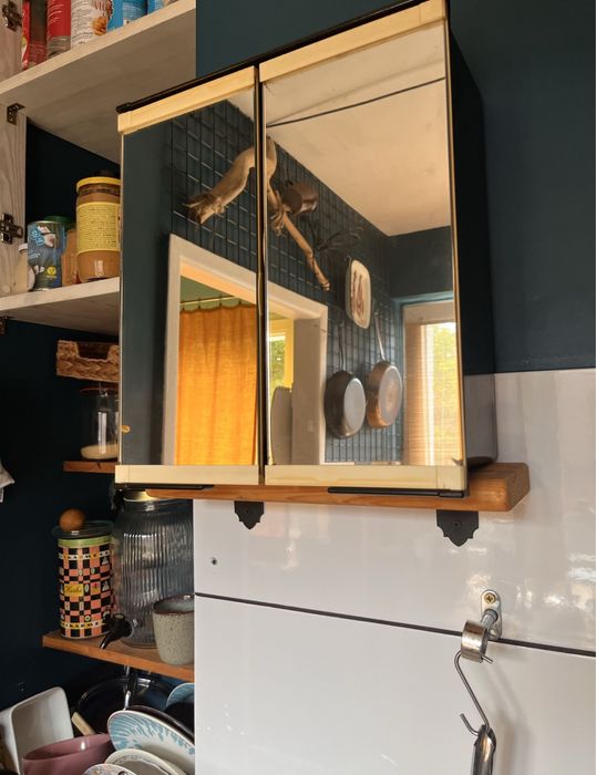 Szafka łazieńkowa plastikowa z lustrem/ lata 90-te/ vintage