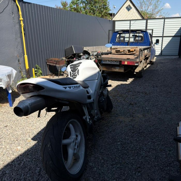 Продам Honda vfr 750