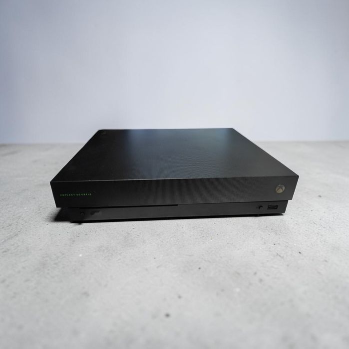 Na Lewara Konsola Xbox One X model 1787