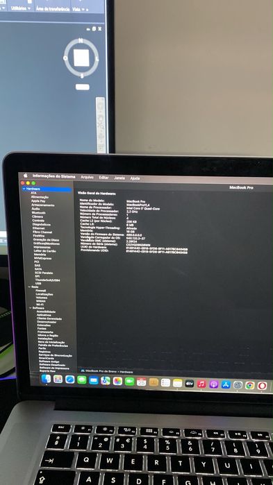 MacBook Pro 15 (2015) - Core i7 2.2GHz 256 Gb SSD - RAM 16 Gb - Prateado