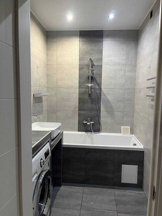 Оренда 3-кімнатна квартира + паркомісце