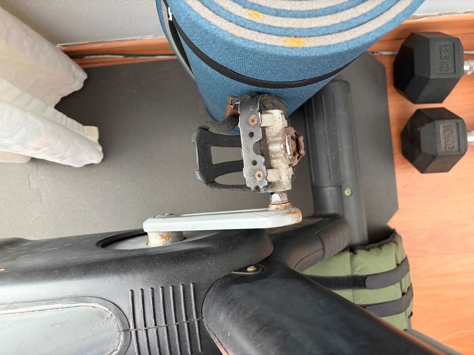 -Só esta semana 390€- Bicicleta de Spinning Technogym Profissional
