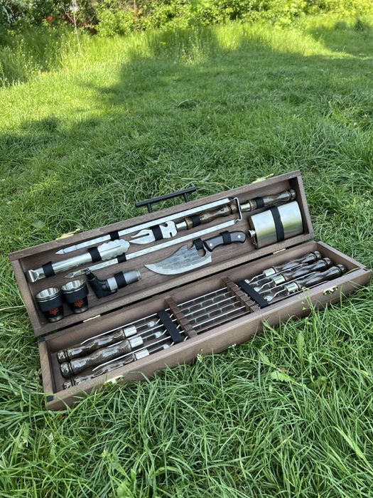 Подарунковий набір шампурів.