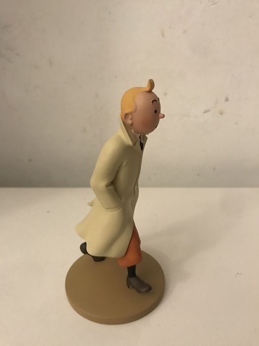 Tin tin estatueta em resina