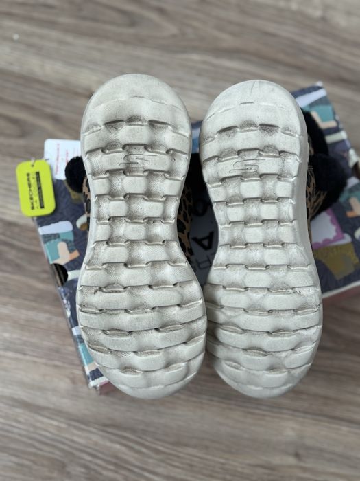 Skechers On-The-Go Joy- snow kitt , оригінал, US 8, 25 cm.